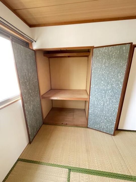 パレーシャル月出の内装