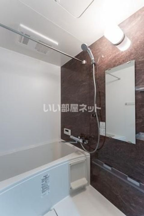 Lien広中新開の風呂