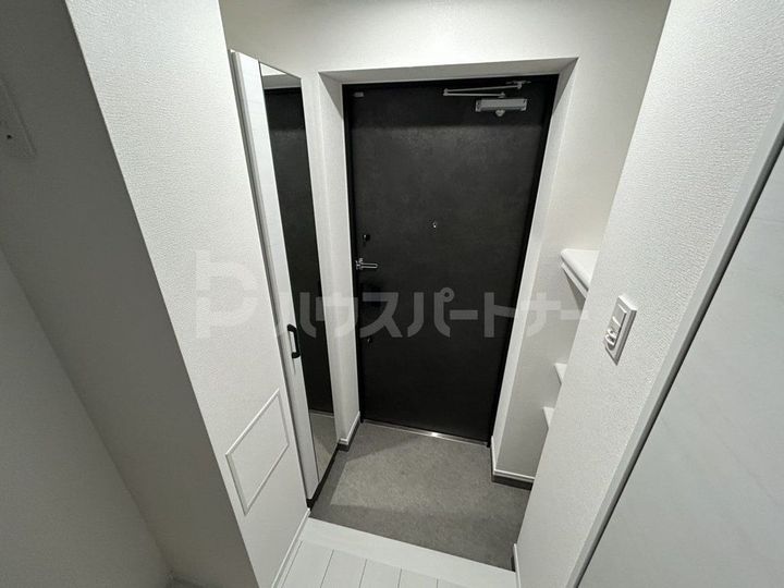 東京都葛飾区柴又5(マンション)の賃貸物件の玄関