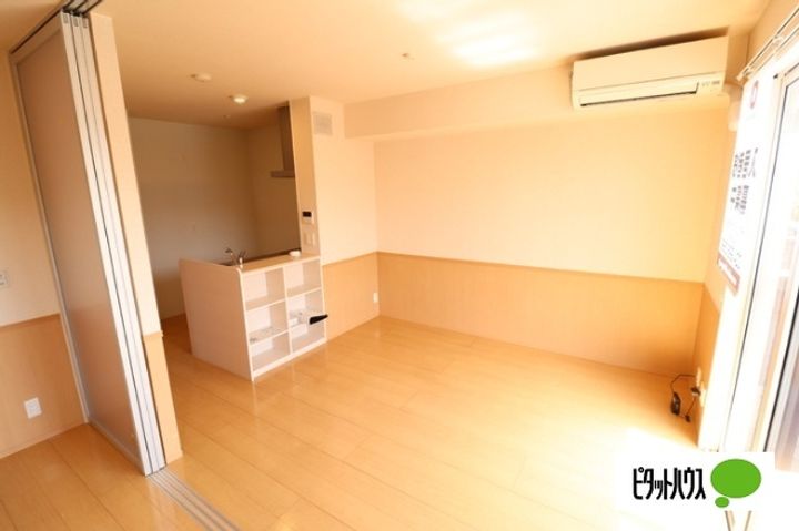 福島県郡山市富久山町福原字境田(アパート)の賃貸物件の居間