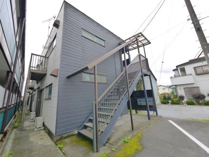 本町ハイツの外観