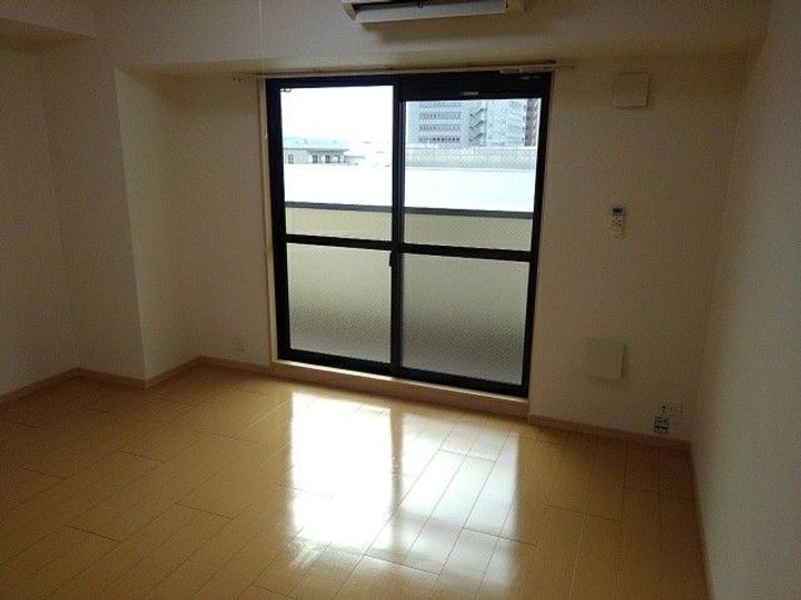 アクアパレスの居間