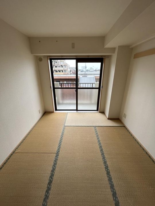 ペアシティ2の内装
