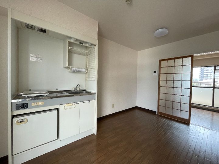 岡山県総社市中央2(マンション)の賃貸物件の居間