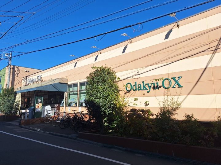 グランドペアの周辺