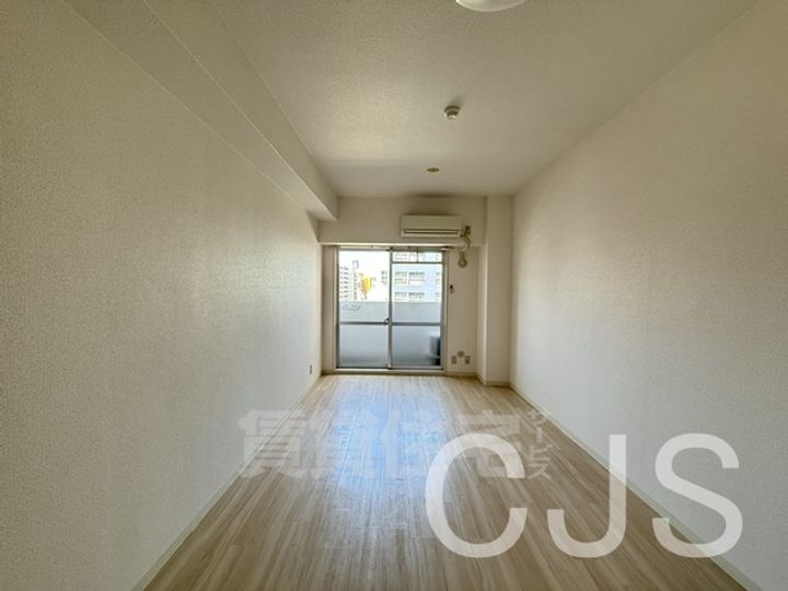 エルデ大手前の居間