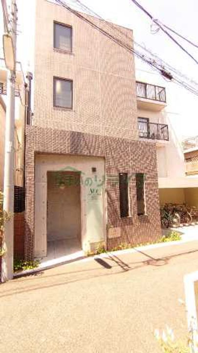 ウェルスクエアイズム明大前の外観