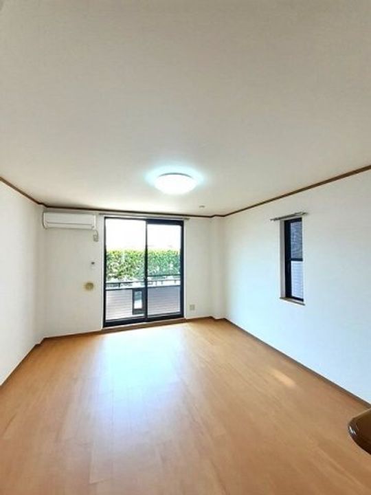 メゾン・ルポ Iの居間