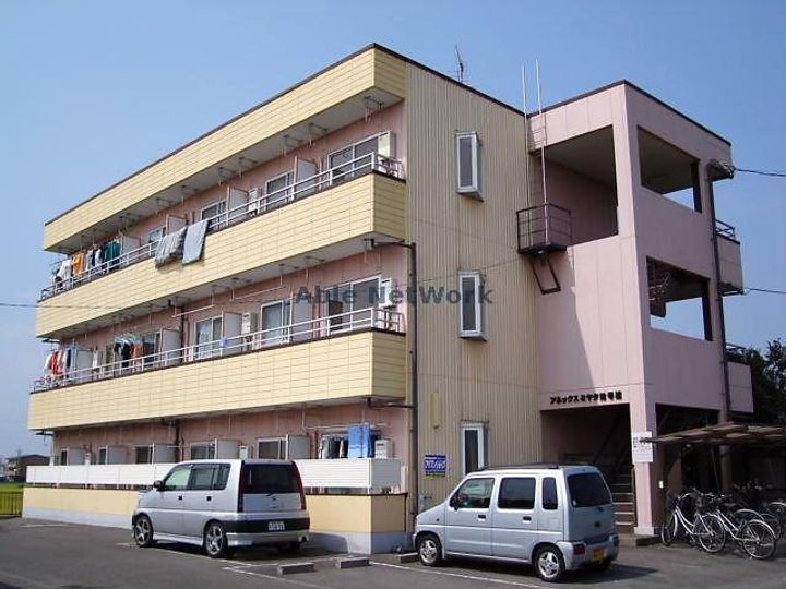 アネックスミヤタ拾号館の外観