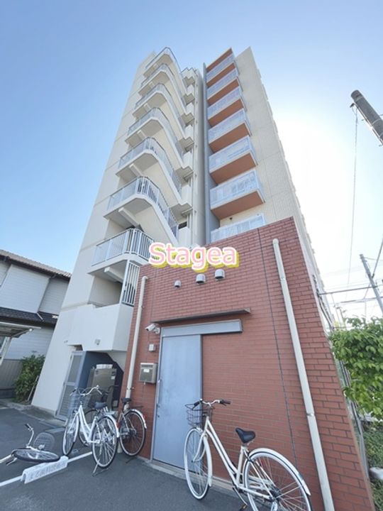 グランディール本町西の外観