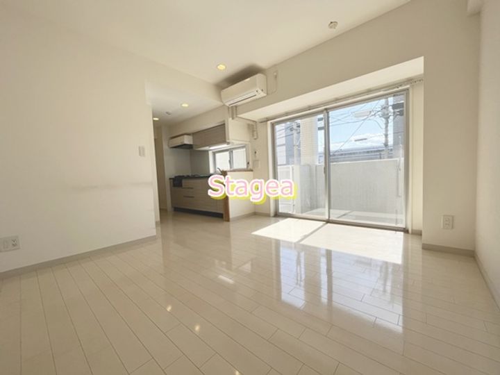 グランディール本町西の居間