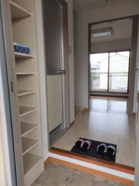 広島県福山市寺町(アパート)の賃貸物件の玄関