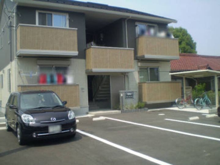 ヒルズ馬見塚の外観