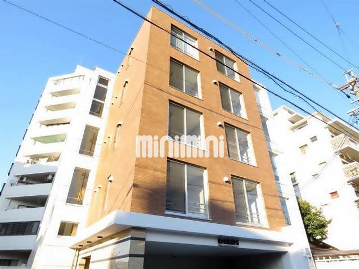 OIKOS東山の外観