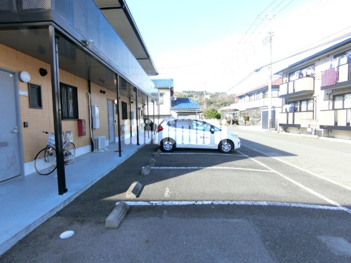 フレグランスヨネヤマの地図
