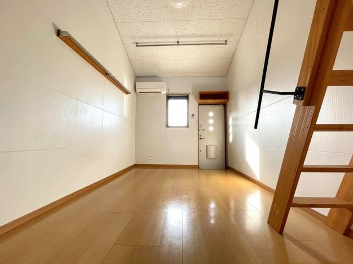 サンマリノ豆津の玄関