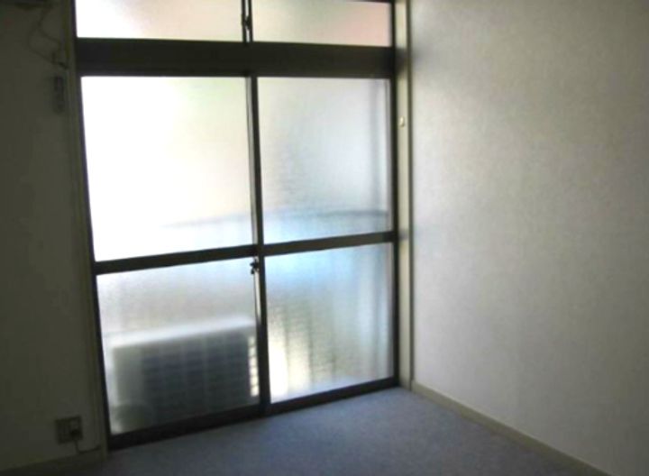 神奈川県川崎市多摩区生田5(アパート)の賃貸物件の居間