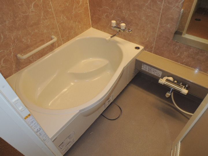 カトルセゾンの風呂