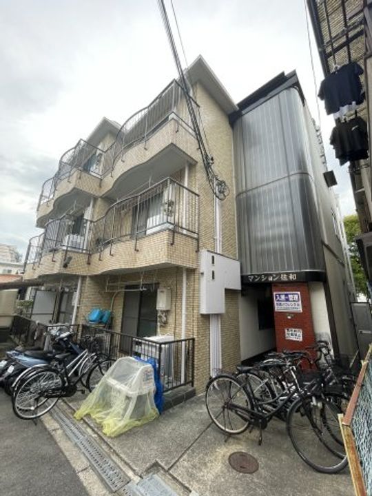 大阪府大阪市東淀川区井高野3(マンション)の賃貸物件の外観