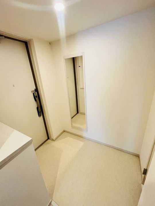東京都北区志茂5(マンション)の賃貸物件の玄関