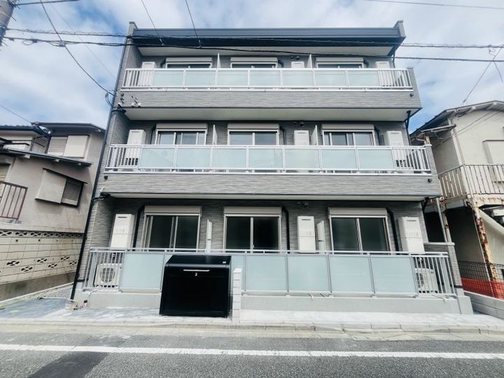 東京都北区志茂5(マンション)の賃貸物件の外観