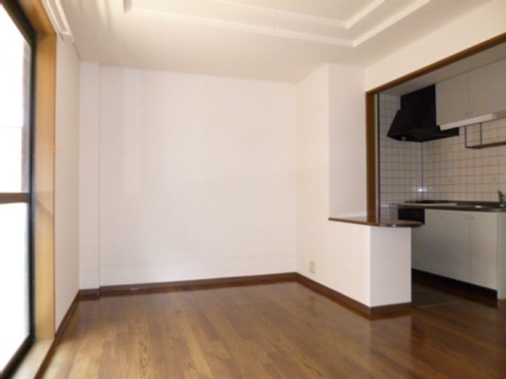 三重県伊勢市御薗町王中島(アパート)の賃貸物件の居間