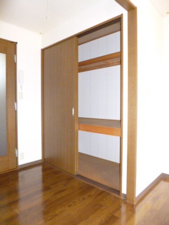 三重県伊勢市御薗町王中島(アパート)の賃貸物件の内装