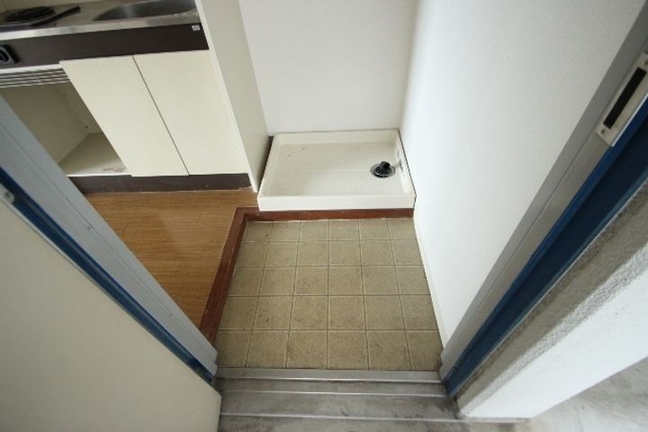 アイビルの玄関