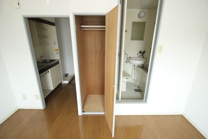 アイビルの内装