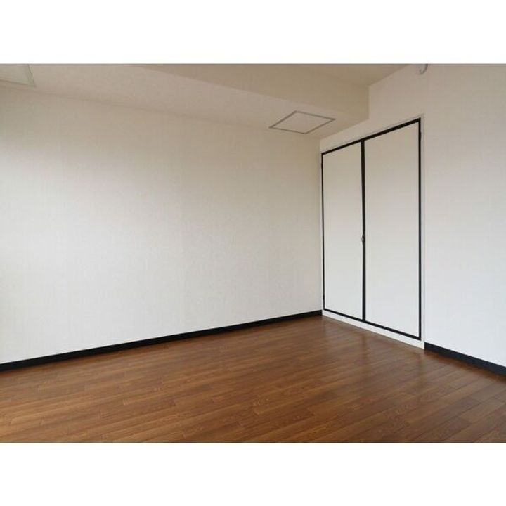 グランベルサの内装