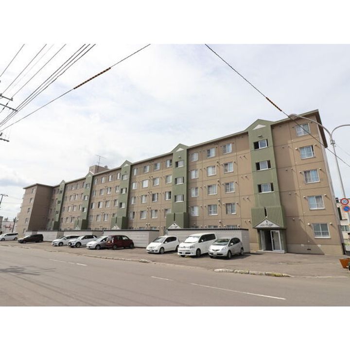 グランベルサの外観