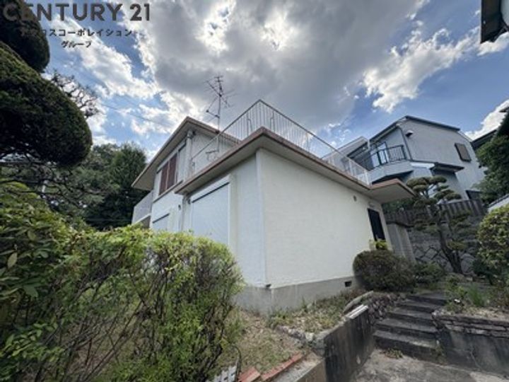 兵庫県西宮市上ケ原八番町(一戸建)の賃貸物件の外観