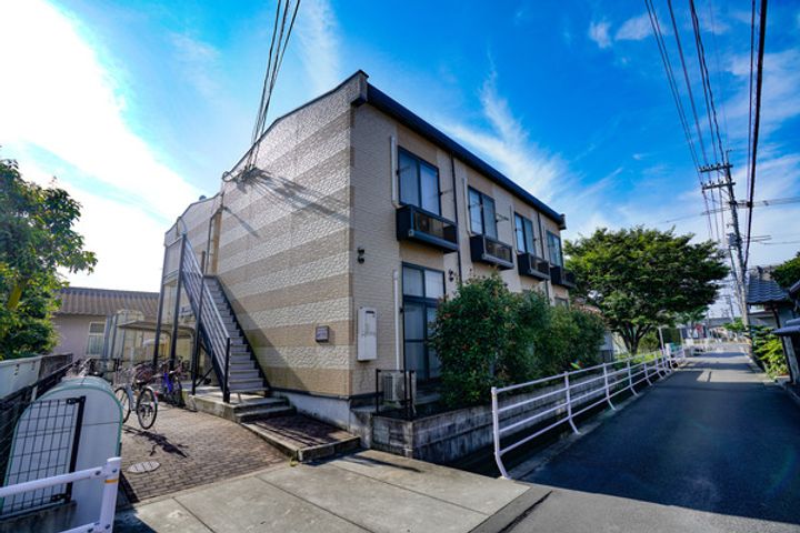 レオパレスリバーサイド竹田の外観