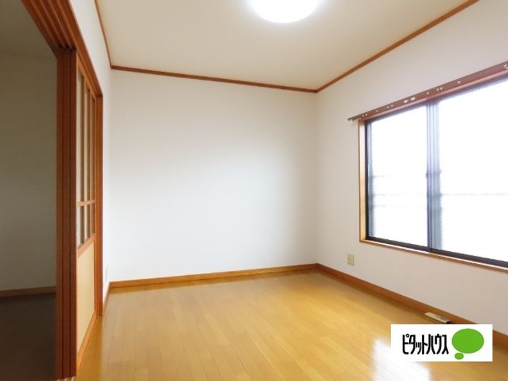櫻澤ハイツの居間
