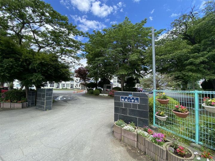 ラ・メールの周辺