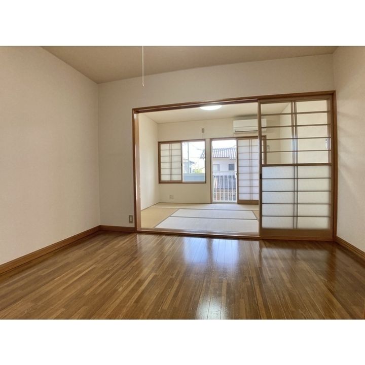 パティオ五福の居間