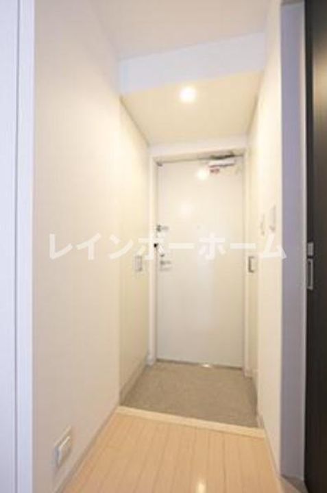 千葉県松戸市本町(マンション)の賃貸物件の玄関