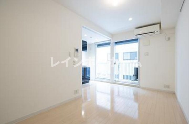 千葉県松戸市本町(マンション)の賃貸物件の居間