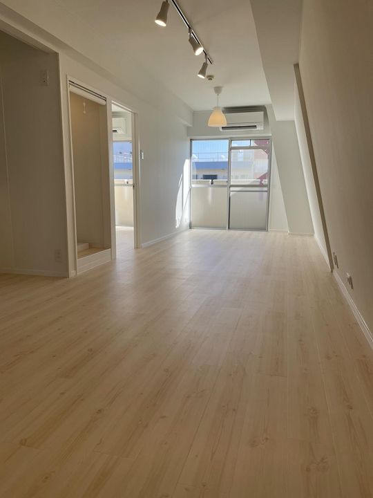 ハイツ第2目白の居間