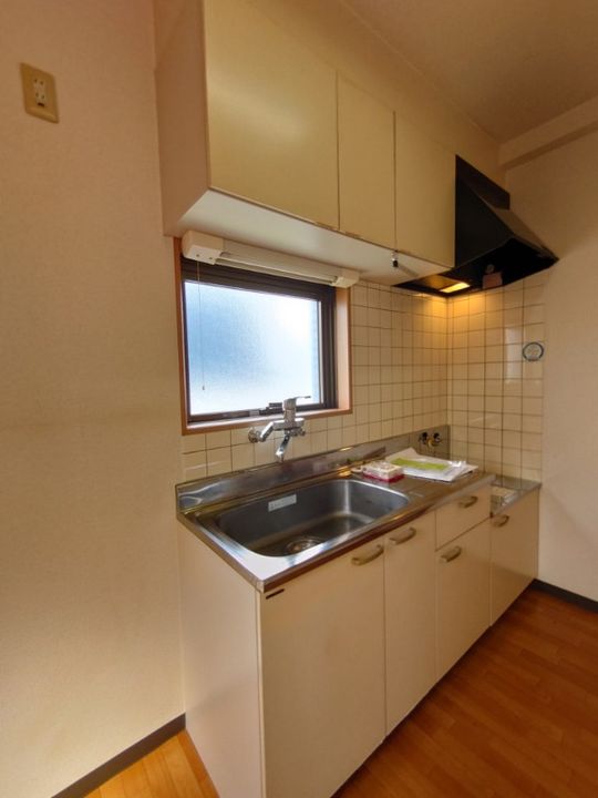 静岡県浜松市中央区高丘北4(マンション)の賃貸物件のキッチン
