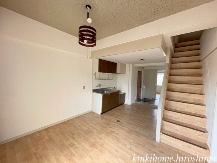 広島県広島市佐伯区海老園1(マンション)の賃貸物件の居間