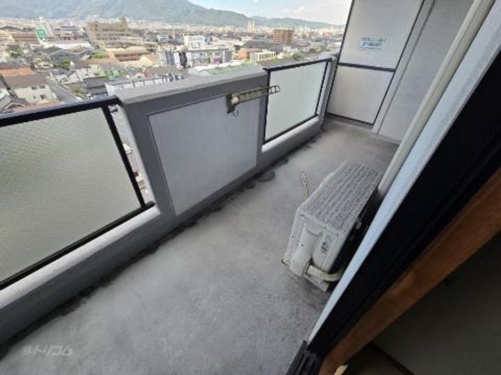 ELF(エルフ)の内装