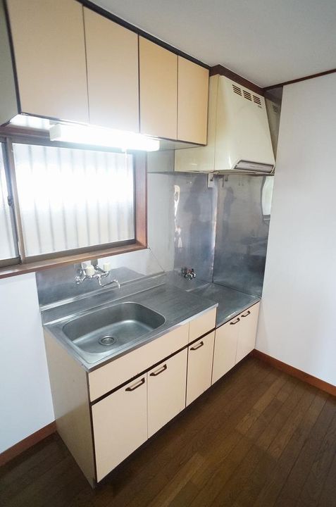 ニイハイツIのキッチン