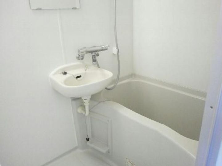 レオパレス楓の風呂