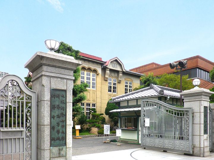 小阪本町ロイヤルハイツの周辺