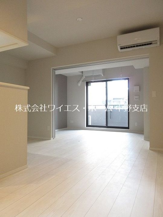 東京都中野区上高田2(マンション)の賃貸物件の居間