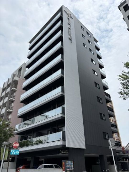 ファースト・レーベン大手町ANNEXの外観