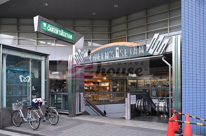 コントラーダ・ウノの周辺