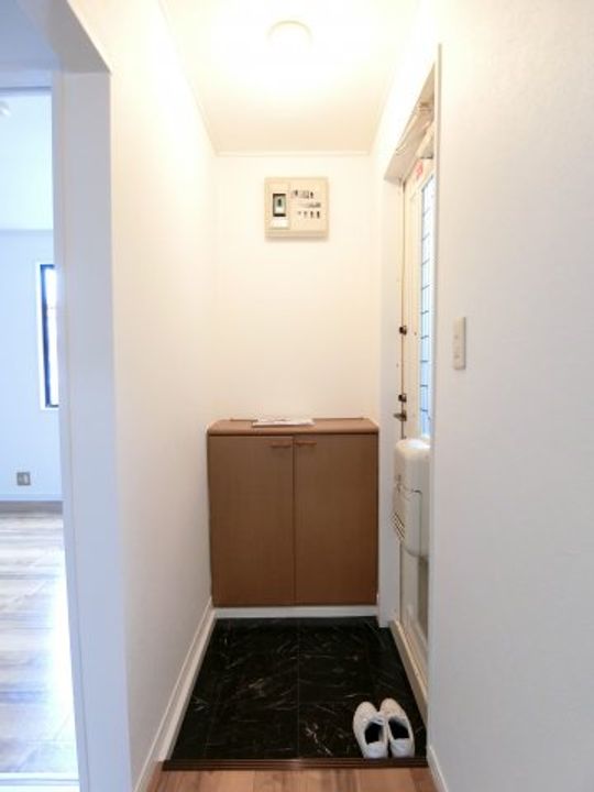 千葉県茂原市八千代1(アパート)の賃貸物件の玄関