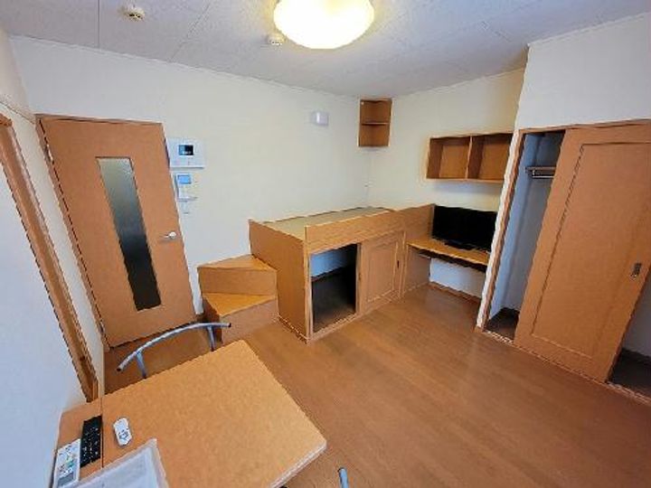 レオパレス壱番館の居間